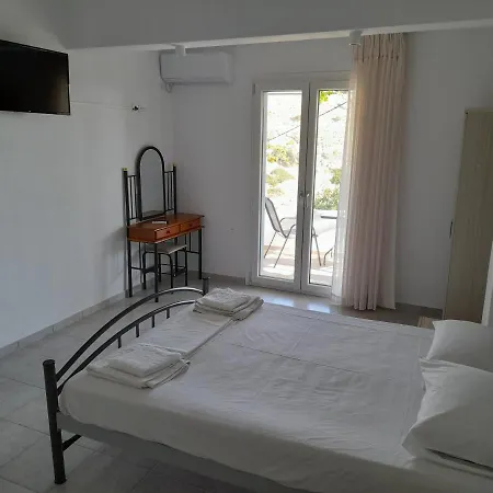 Silver View Apartment Batsi (Andros)