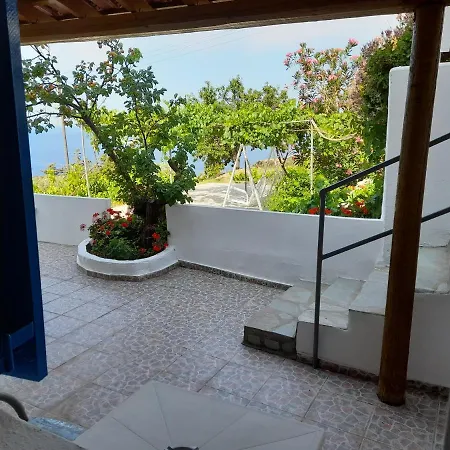 Silver View Apartment Batsi (Andros)