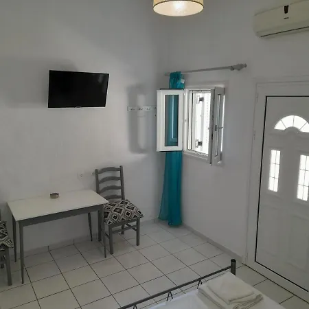 Silver View Batsi (Andros)